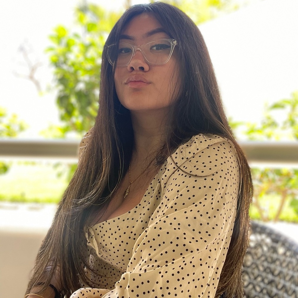 Meet your Posher, Alyssa Jasmine 💕✨